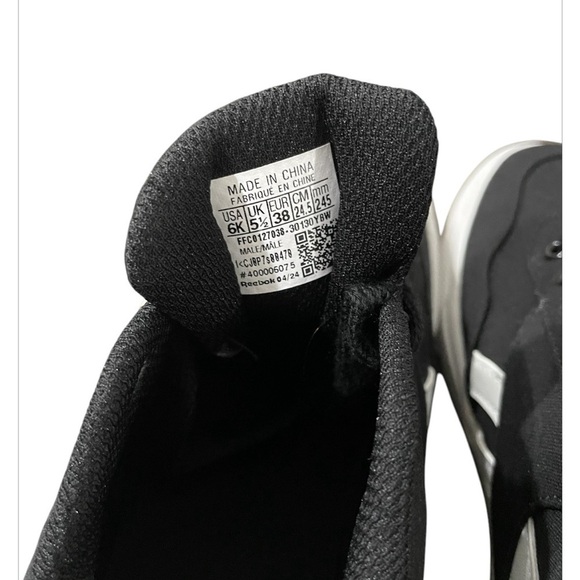 Black Reebok kids size 6k - Picture 7 of 7